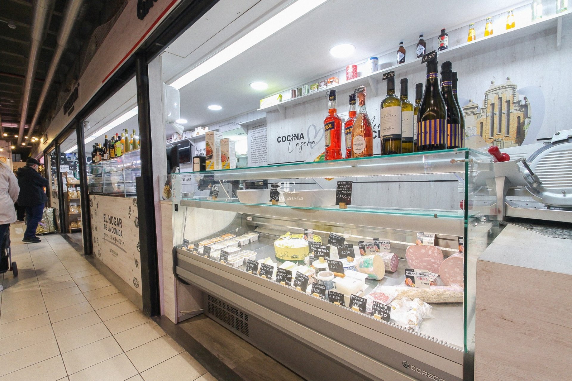 Herverkoop - Reclame -
Alicante - - Centro  -