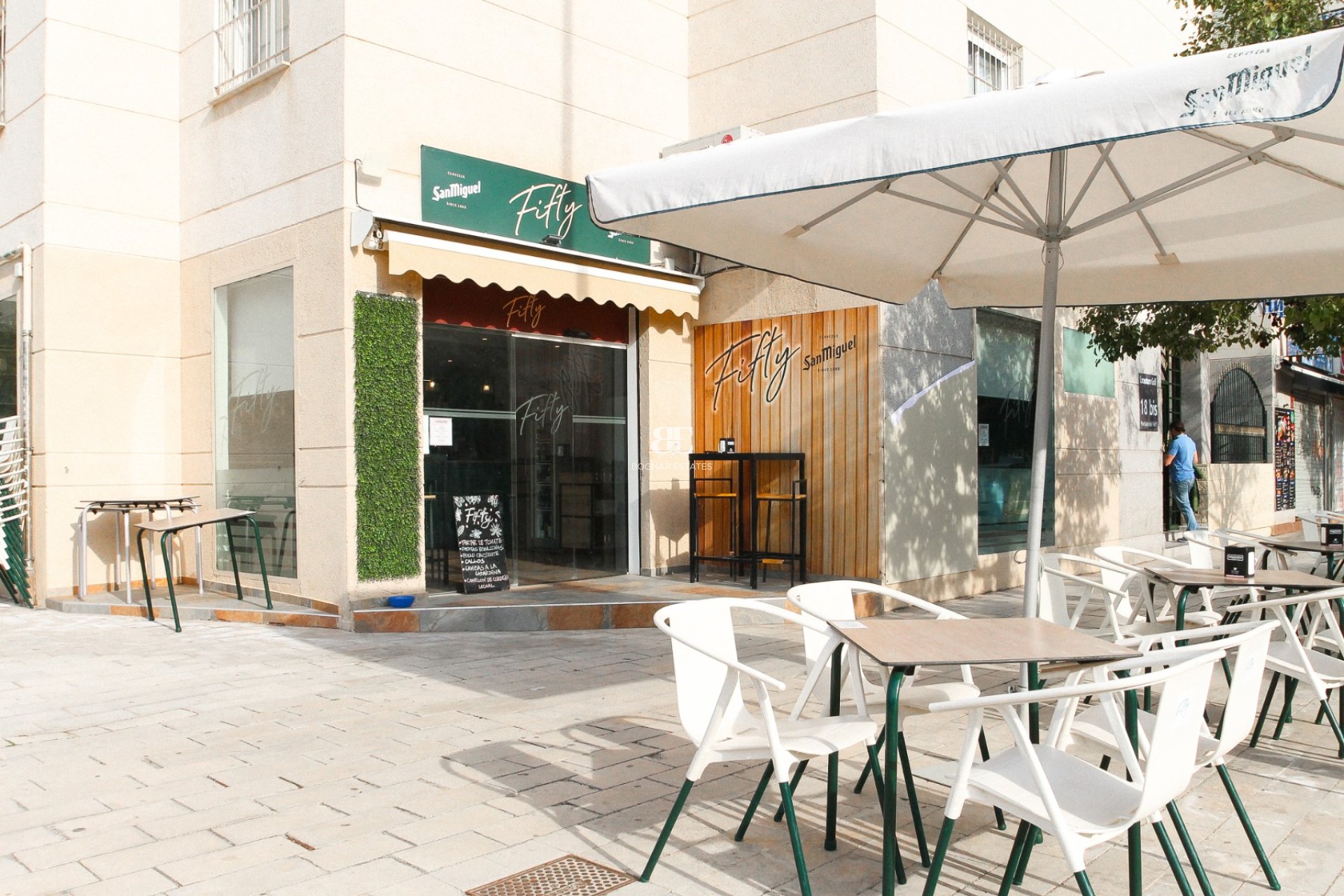 Herverkoop - Reclame -
Alicante - Playa San Juan