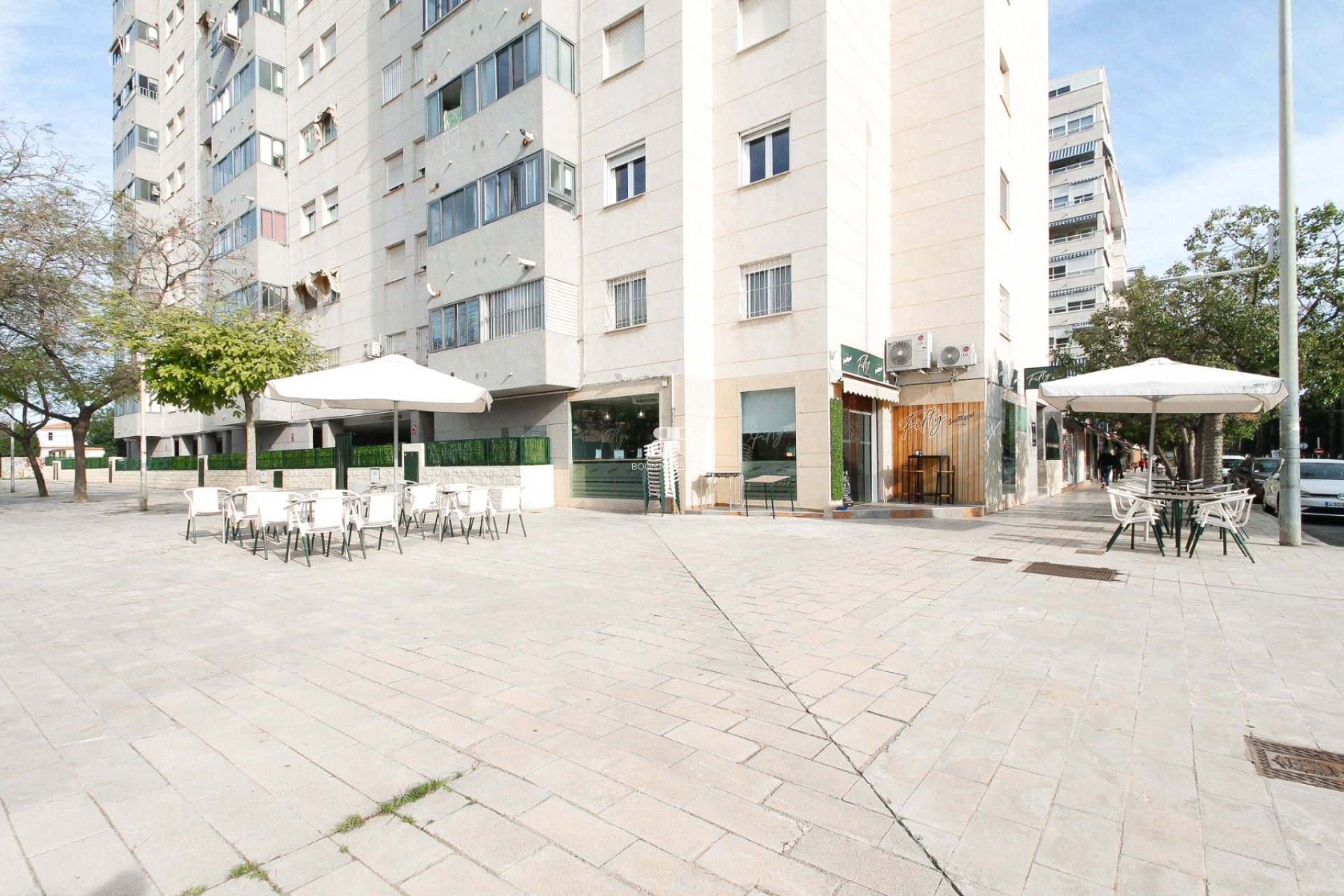 Herverkoop - Reclame -
Alicante - Playa San Juan