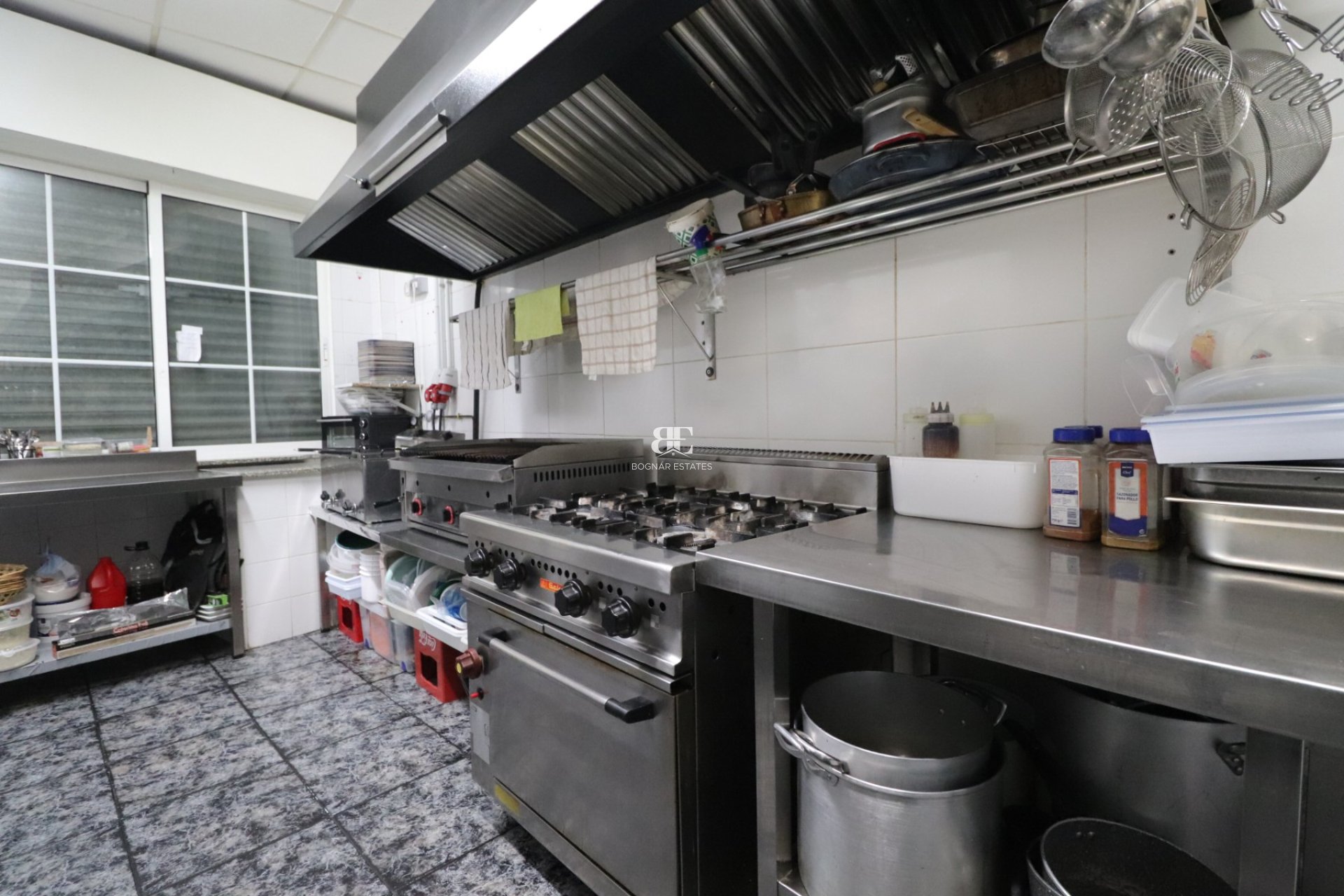 Herverkoop - Reclame -
Catral - Catral - Town