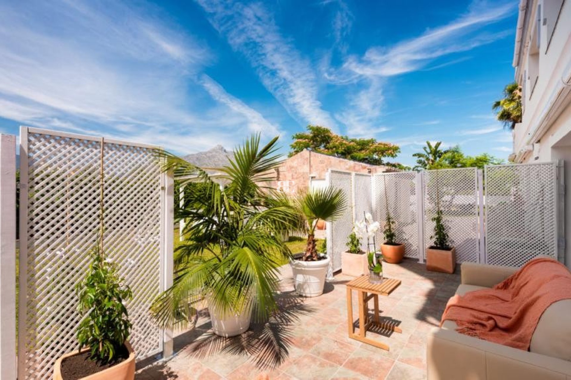 Herverkoop - Reclame -
Marbella - Nueva Andalucía