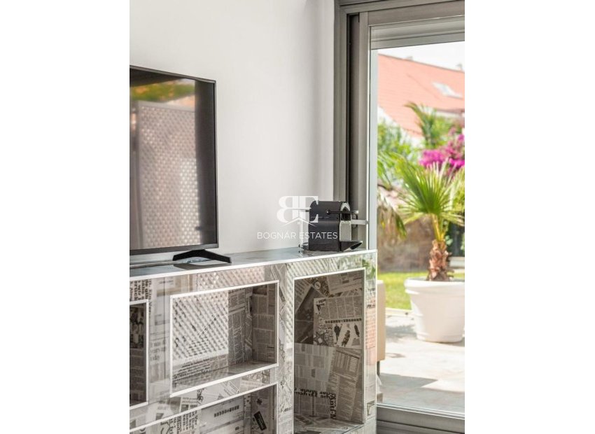 Herverkoop - Reclame -
Marbella - Nueva Andalucía