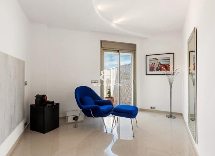 Herverkoop - Reclame -
Marbella - Nueva Andalucía
