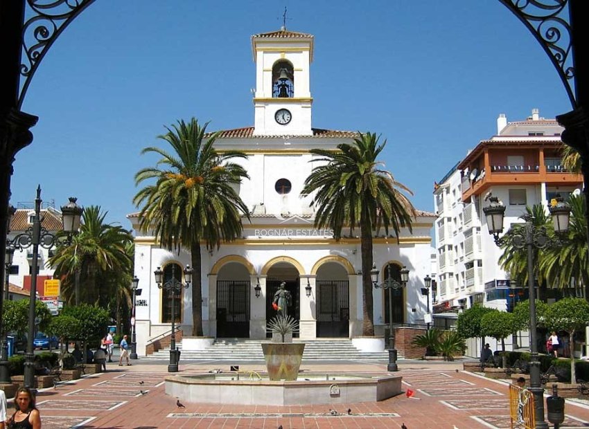 Herverkoop - Reclame -
Marbella - San Pedro de Alcantara