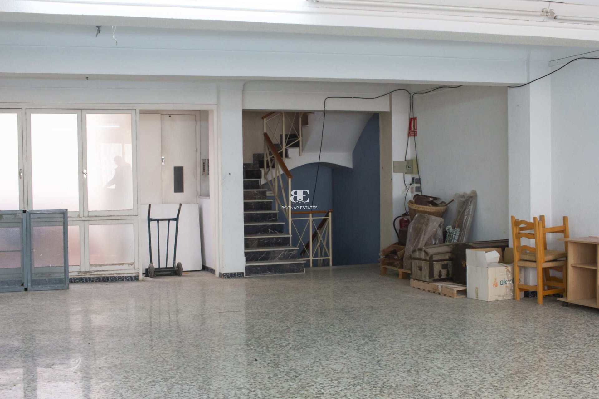 Herverkoop - Reclame -
Torrevieja - Center