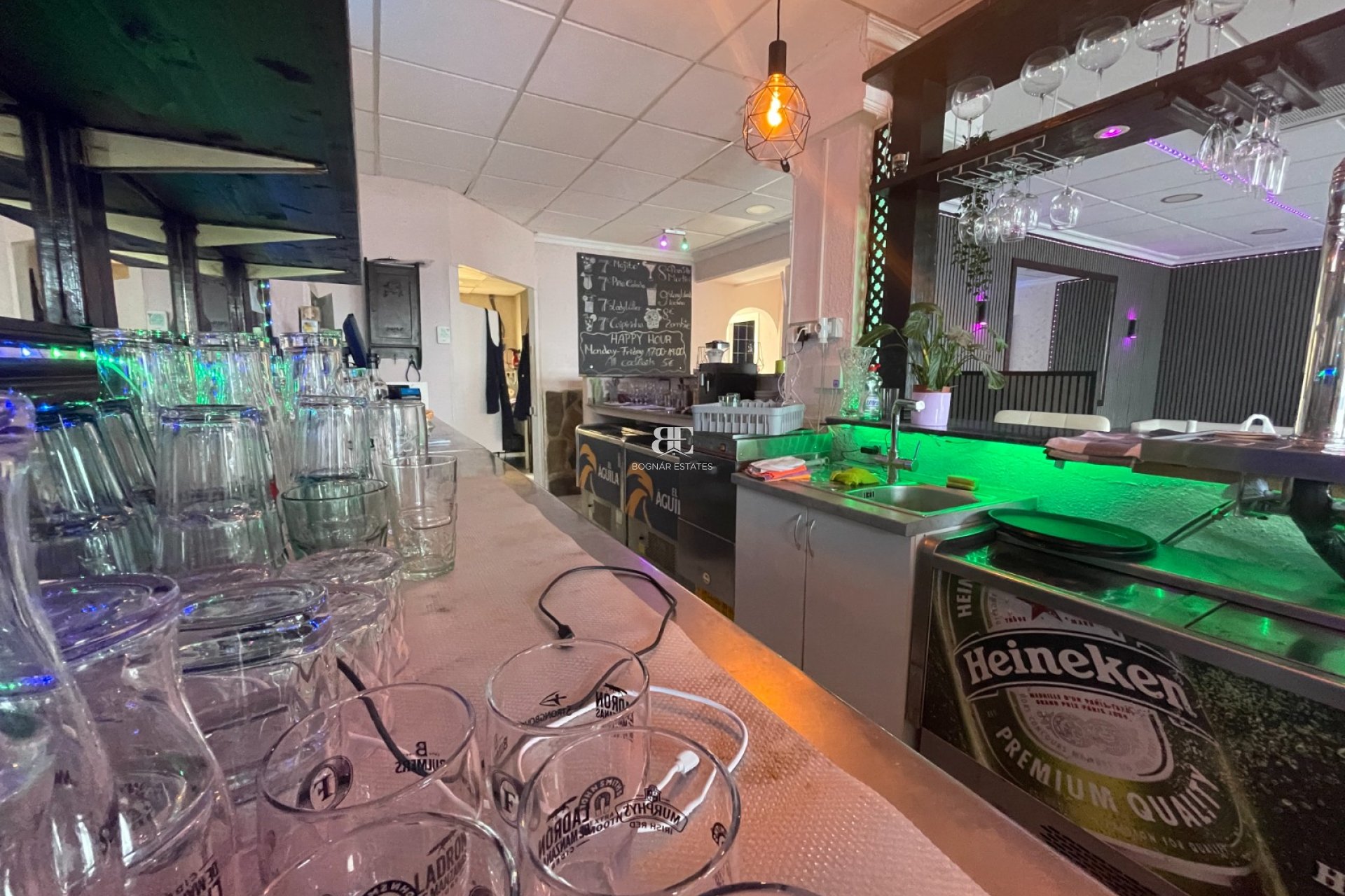 Herverkoop - Reclame -
Torrevieja - Comunidad Valenciana