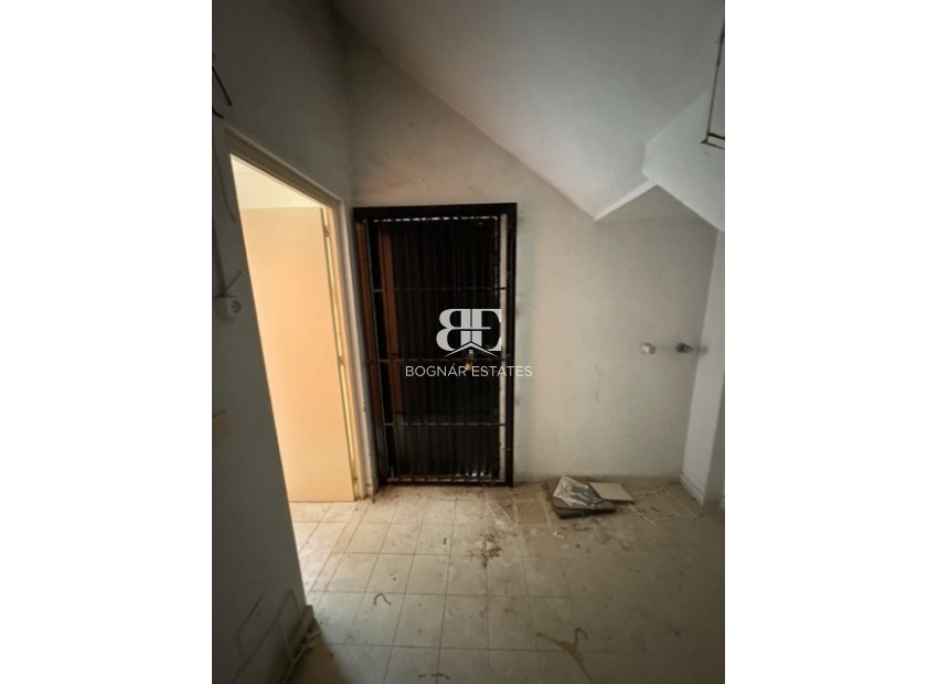 Herverkoop - Reclame -
Torrevieja - La Mata