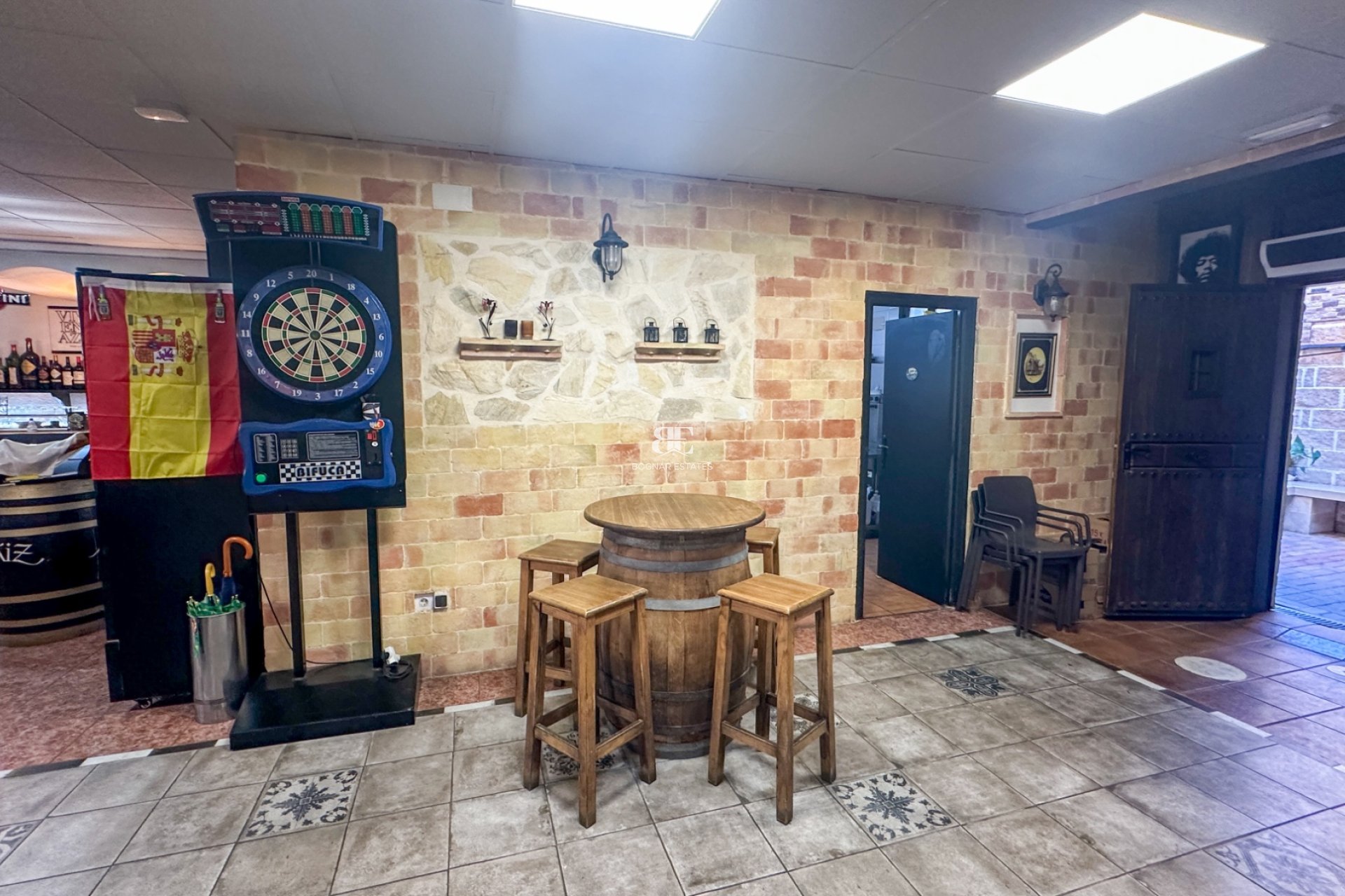 Herverkoop - Reclame -
Torrevieja - Nueva Torrevieja