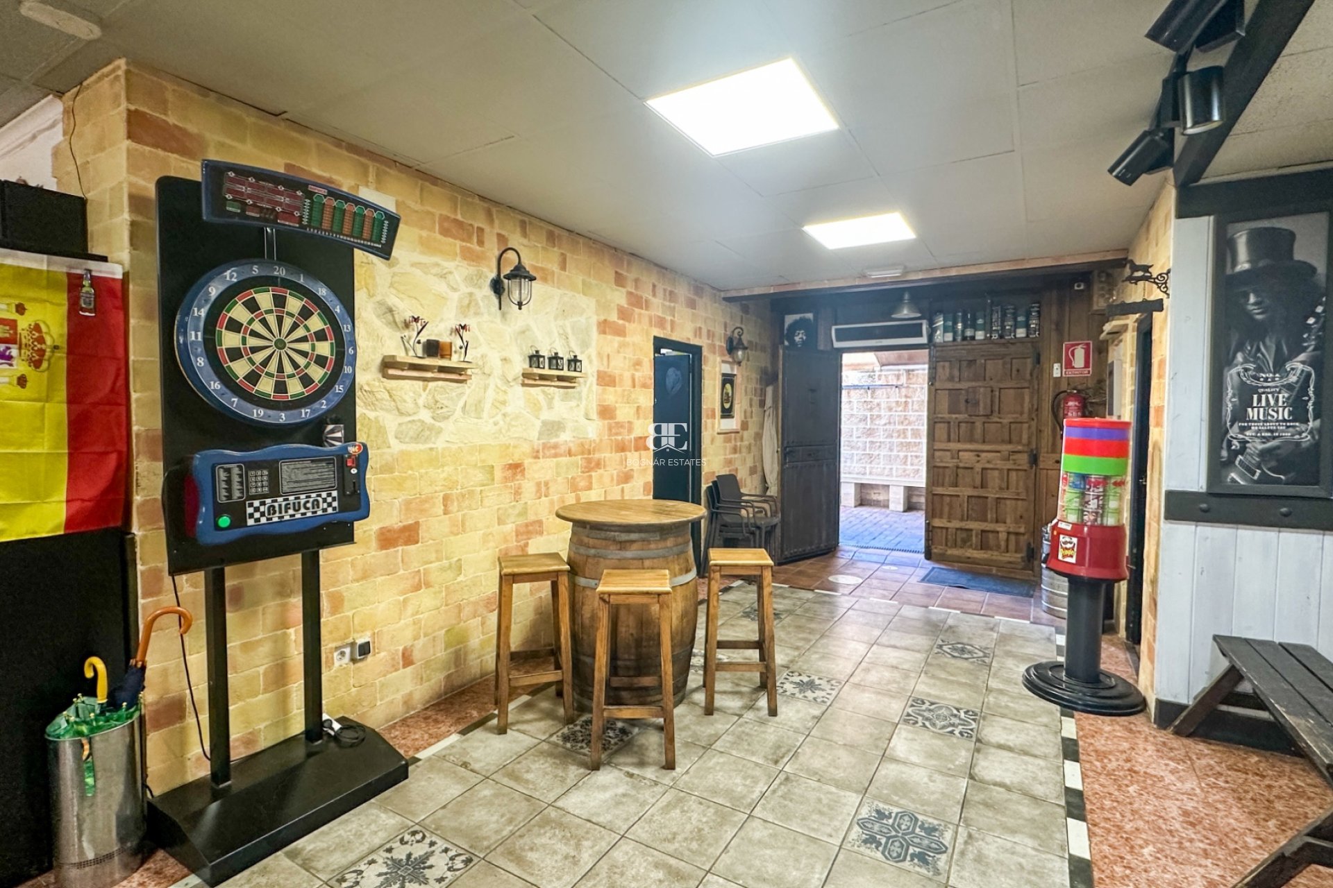 Herverkoop - Reclame -
Torrevieja - Nueva Torrevieja