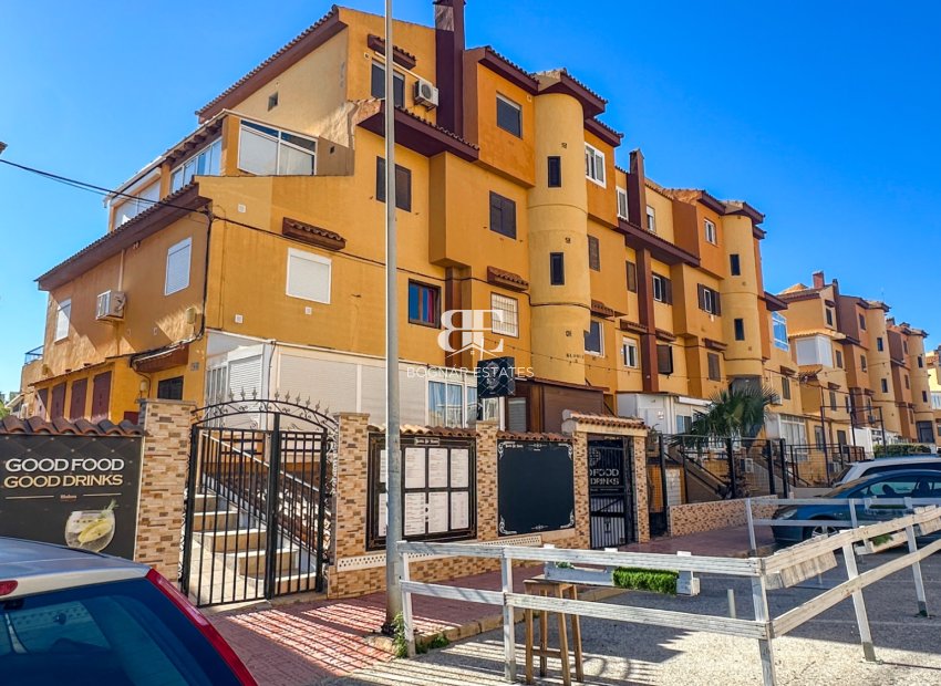 Herverkoop - Reclame -
Torrevieja - Nueva Torrevieja