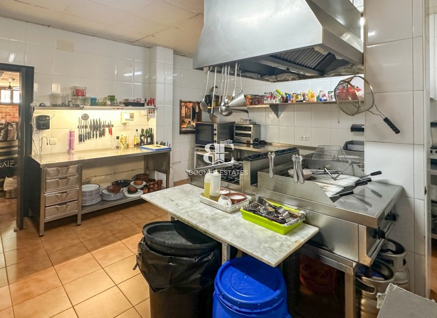 Herverkoop - Reclame -
Torrevieja - Nueva Torrevieja