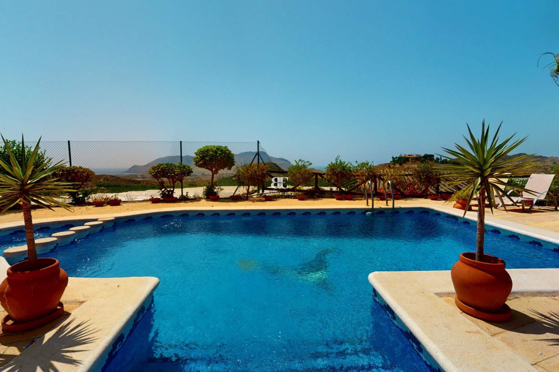 Herverkoop - Villa -
Aguilas