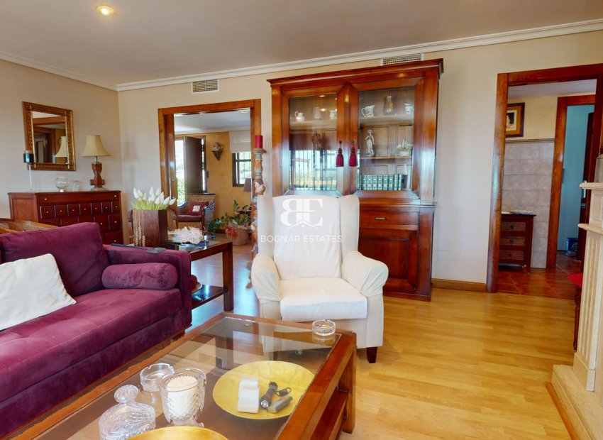 Herverkoop - Villa -
Aguilas