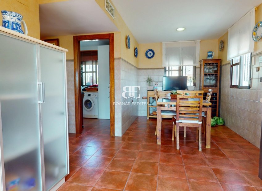Herverkoop - Villa -
Aguilas