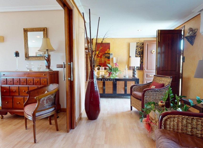 Herverkoop - Villa -
Aguilas