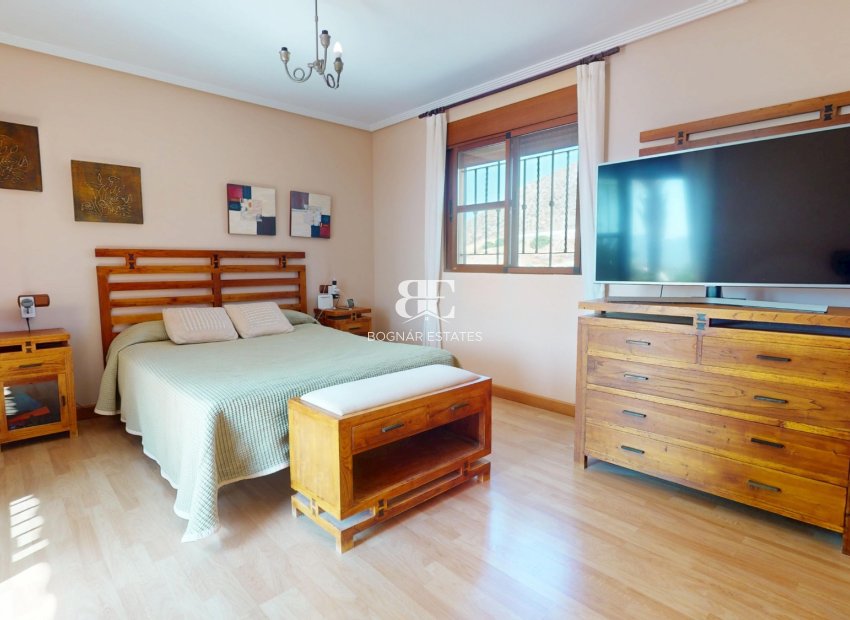 Herverkoop - Villa -
Aguilas