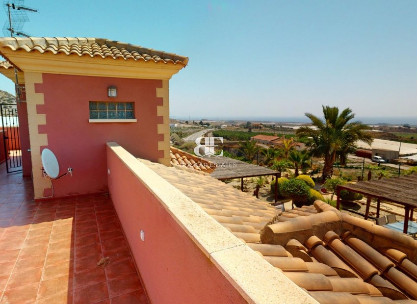 Herverkoop - Villa -
Aguilas
