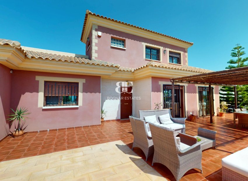 Herverkoop - Villa -
Aguilas