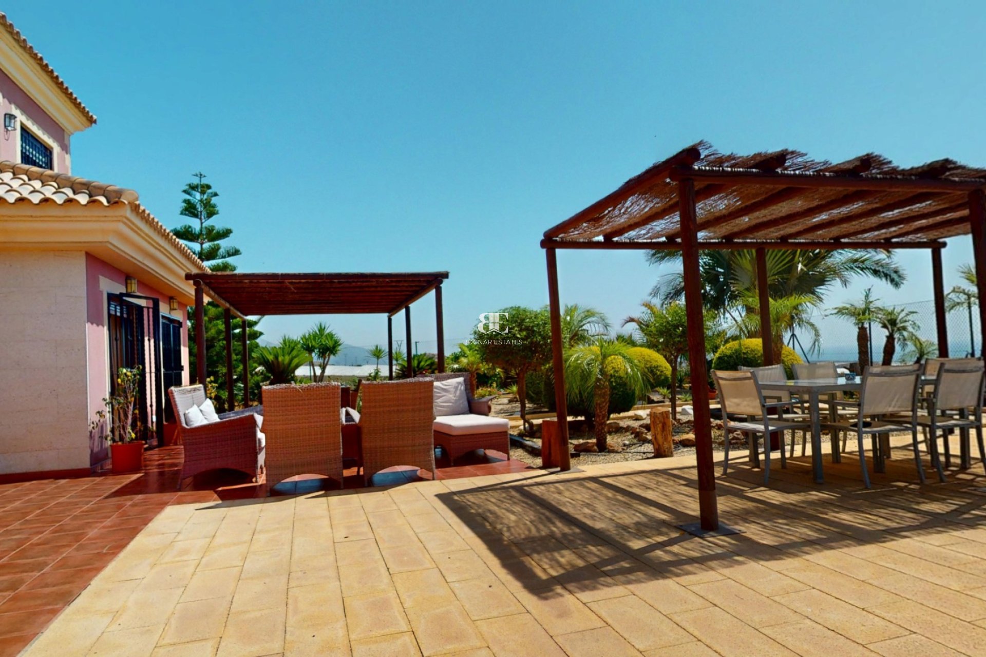 Herverkoop - Villa -
Aguilas
