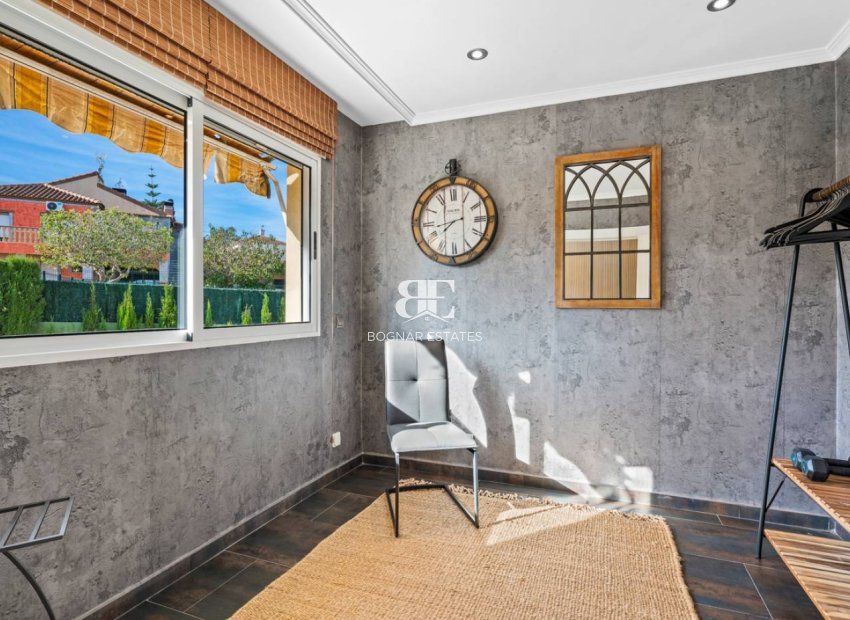 Herverkoop - Villa -
Algorfa - Castillo De Montemar