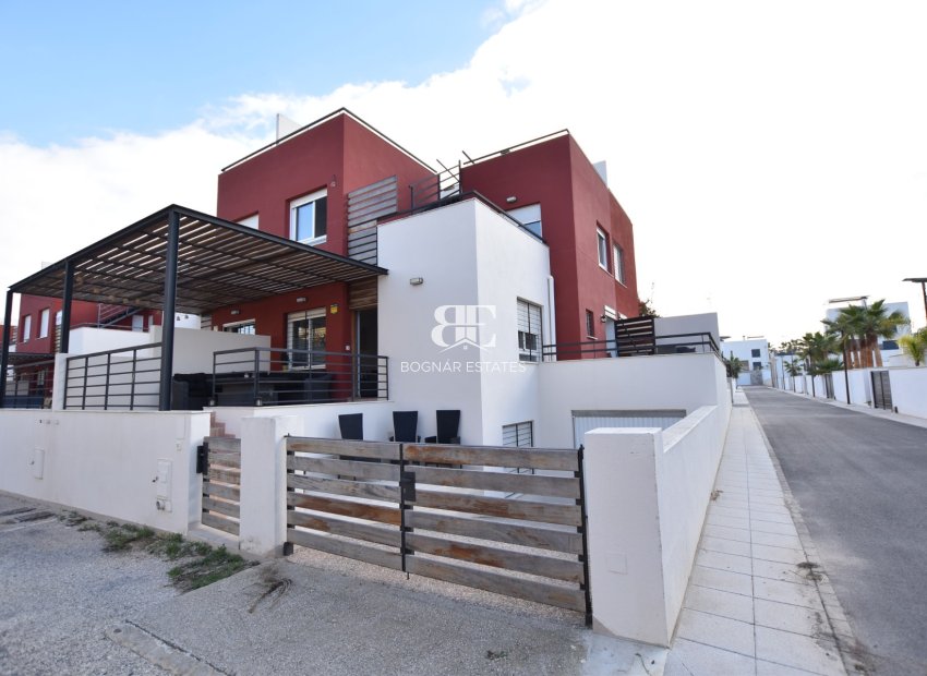 Herverkoop - Villa -
Algorfa - La finca Golf