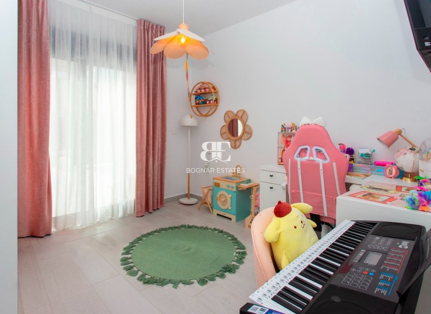 Herverkoop - Villa -
Algorfa - La finca Golf