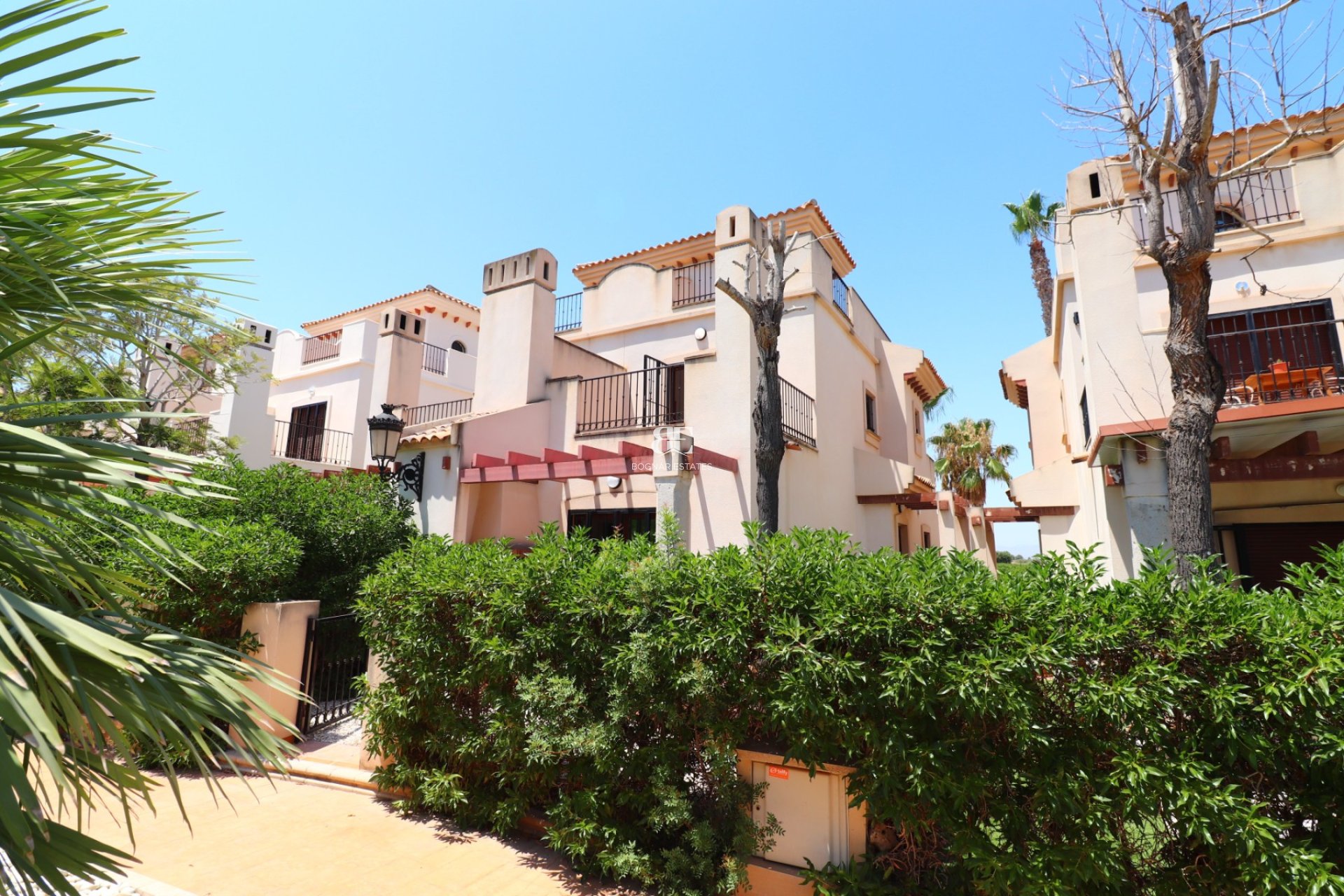 Herverkoop - Villa -
Algorfa - La finca Golf