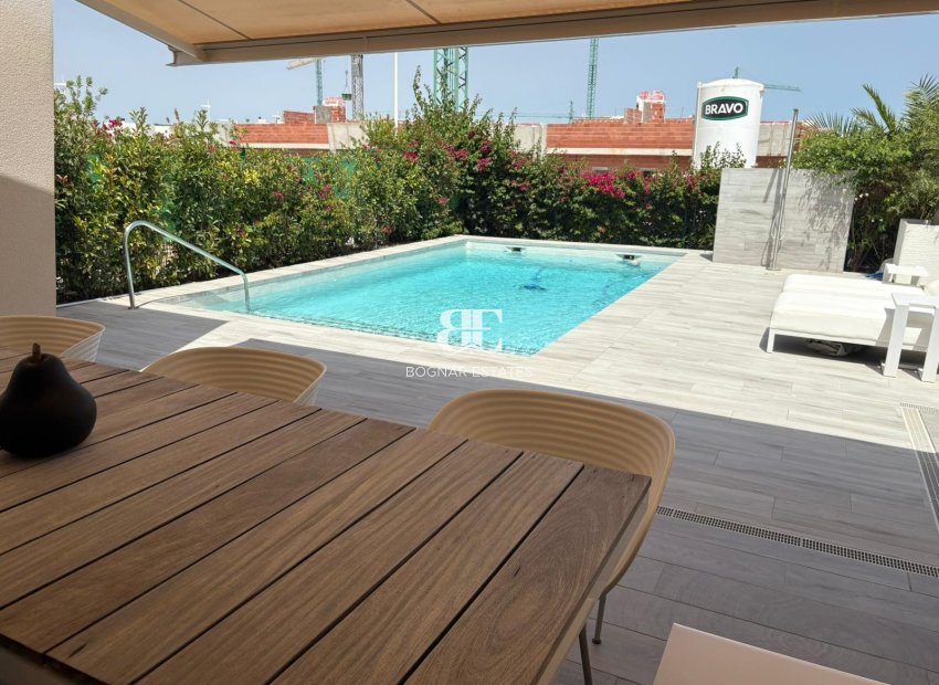 Herverkoop - Villa -
Algorfa - La finca Golf