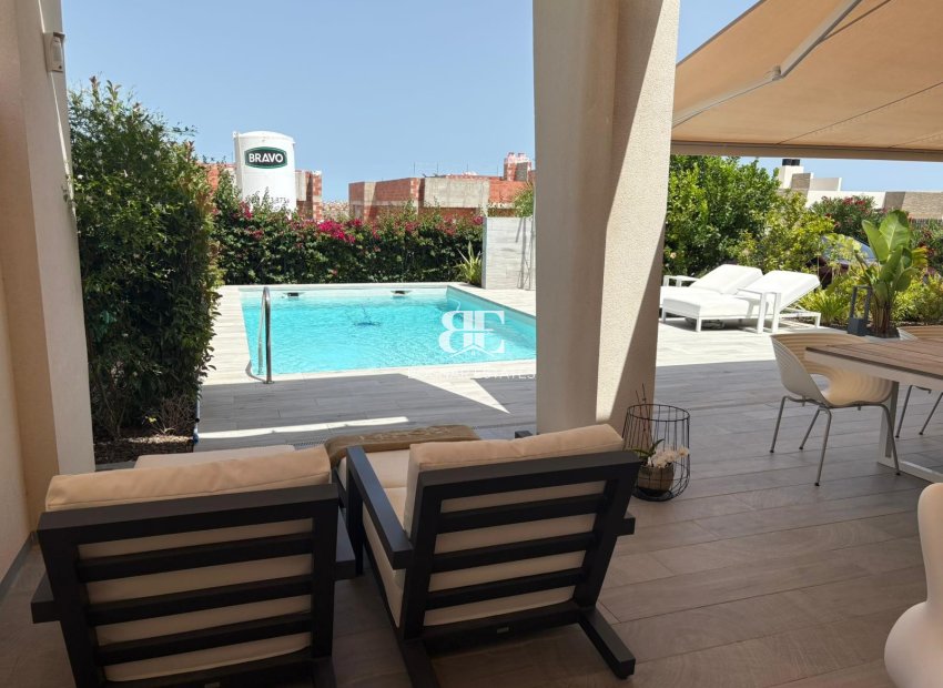 Herverkoop - Villa -
Algorfa - La finca Golf