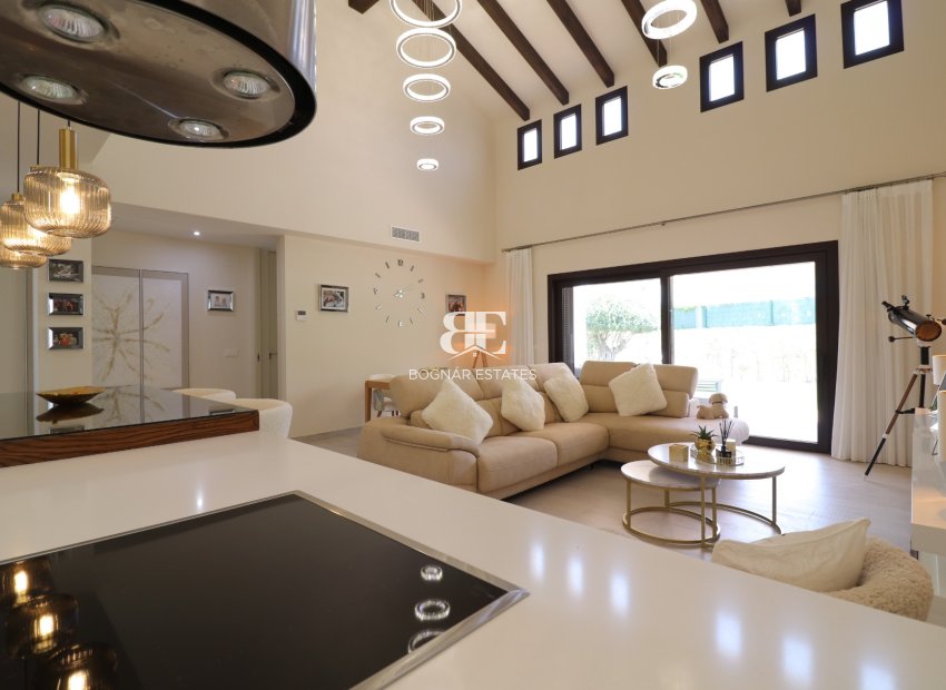 Herverkoop - Villa -
Algorfa - La finca Golf