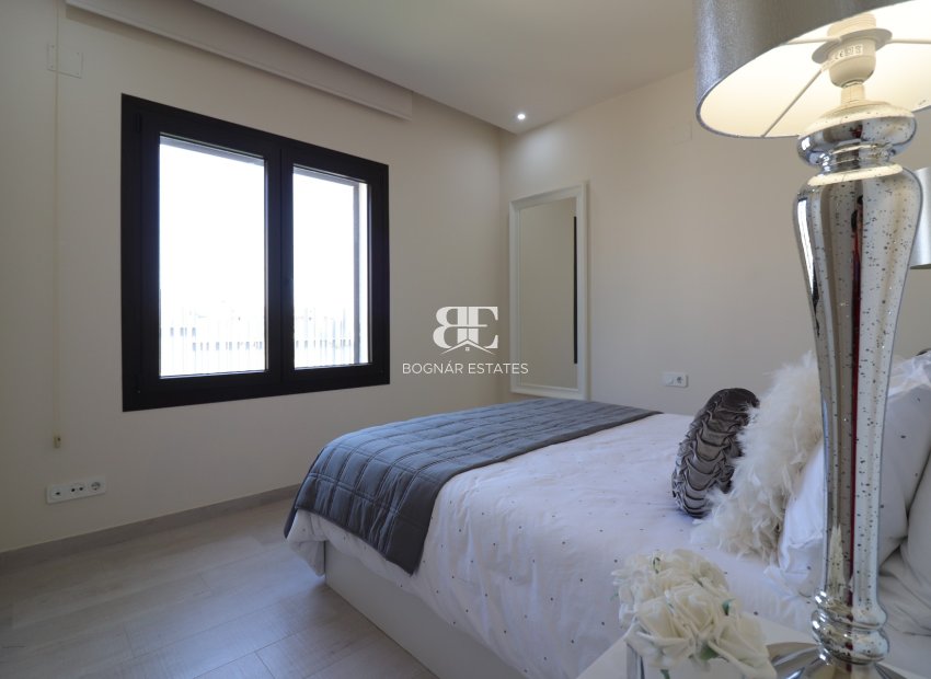 Herverkoop - Villa -
Algorfa - La finca Golf