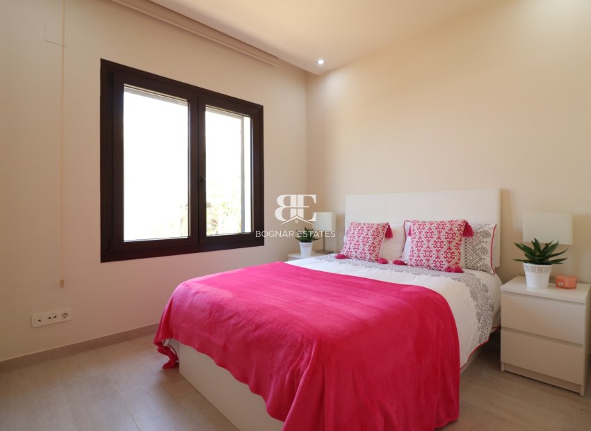 Herverkoop - Villa -
Algorfa - La finca Golf