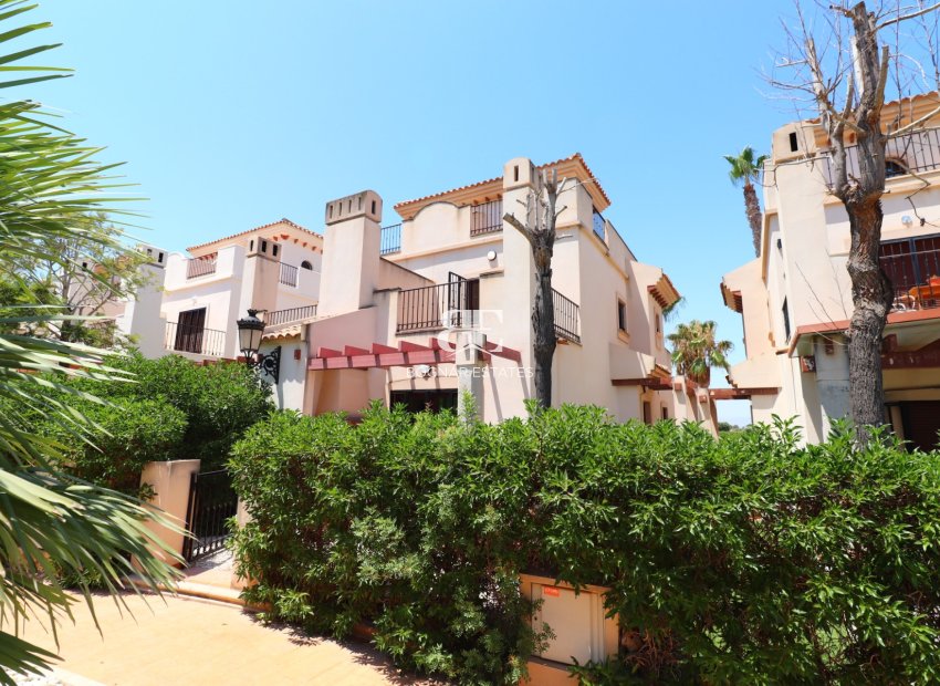 Herverkoop - Villa -
Algorfa - La finca Golf