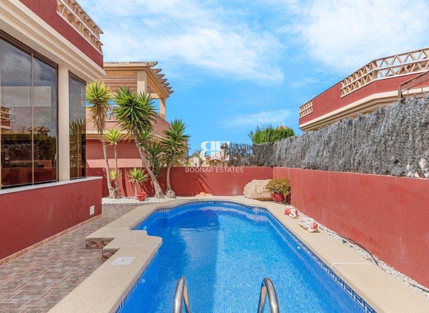 Herverkoop - Villa -
Algorfa - Lo Crispin