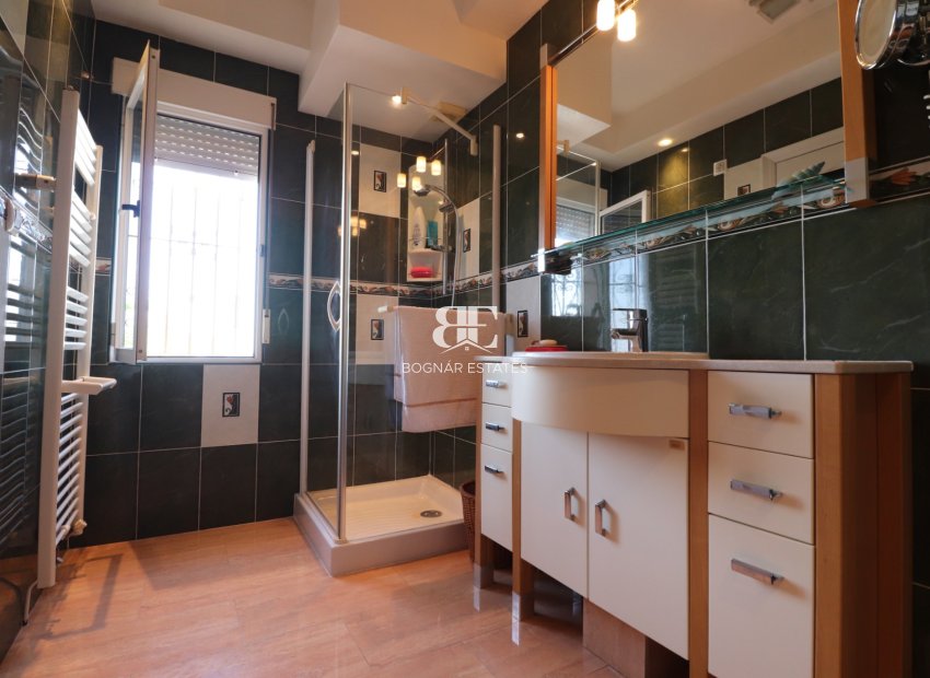 Herverkoop - Villa -
Algorfa - Lomas De La Juliana