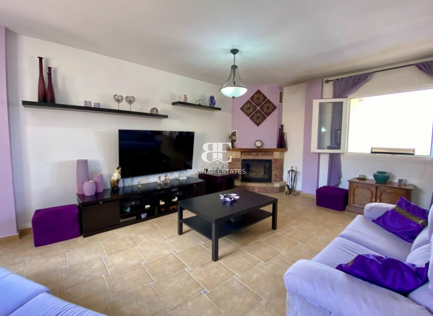 Herverkoop - Villa -
Algorfa - Lomas De La Juliana