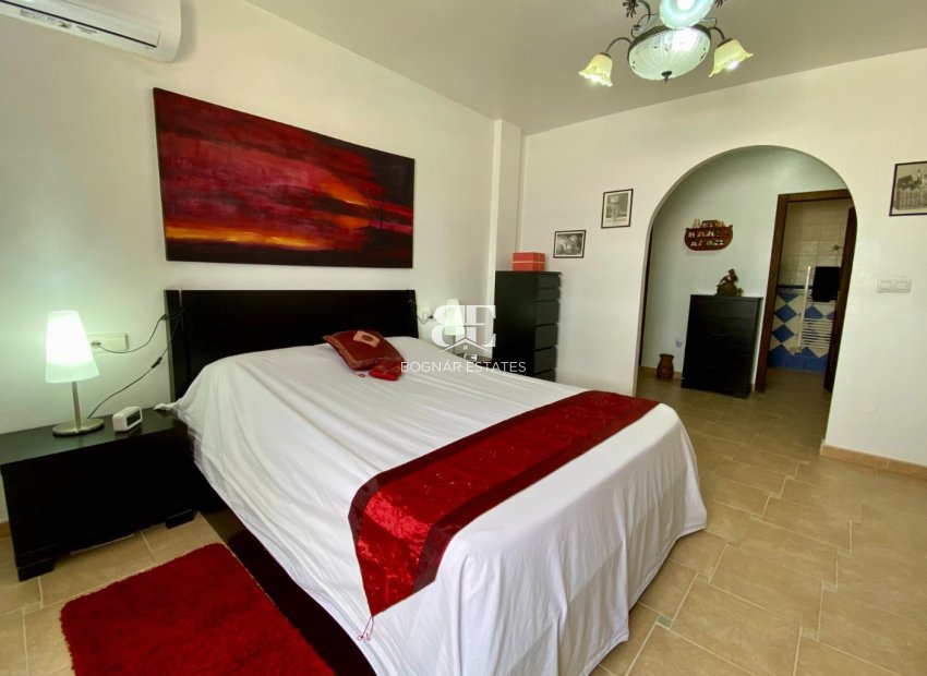 Herverkoop - Villa -
Algorfa - Lomas De La Juliana