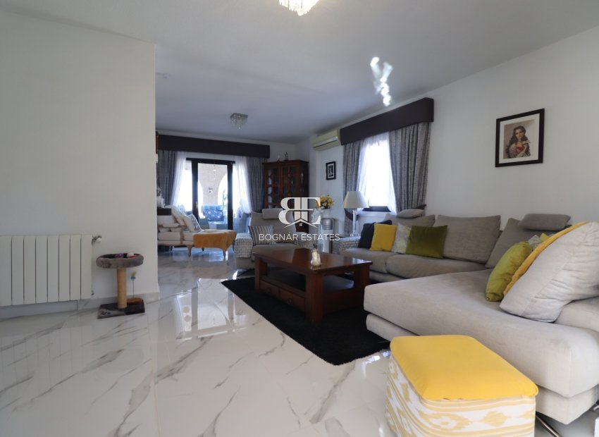 Herverkoop - Villa -
Algorfa - Lomas De La Juliana