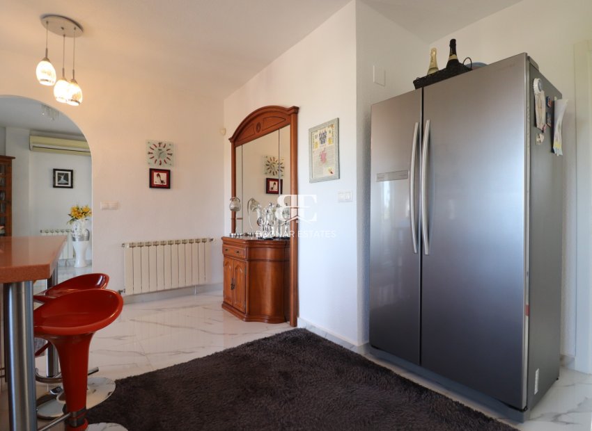 Herverkoop - Villa -
Algorfa - Lomas De La Juliana