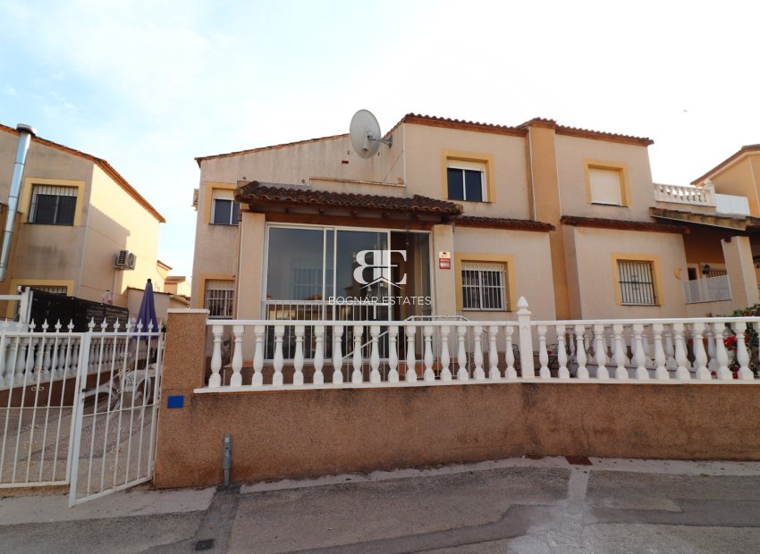 Herverkoop - Villa -
Algorfa - Montebello