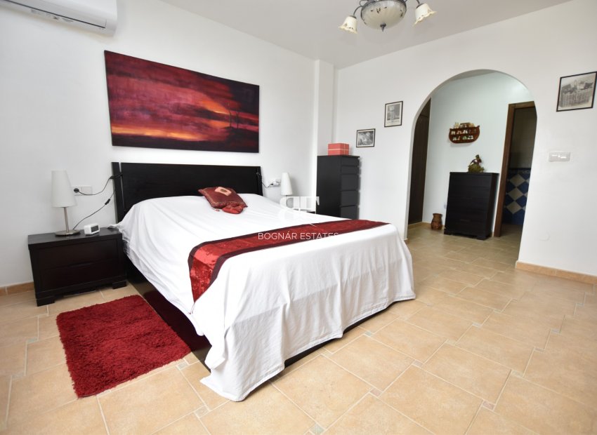 Herverkoop - Villa -
Algorfa - Montemar