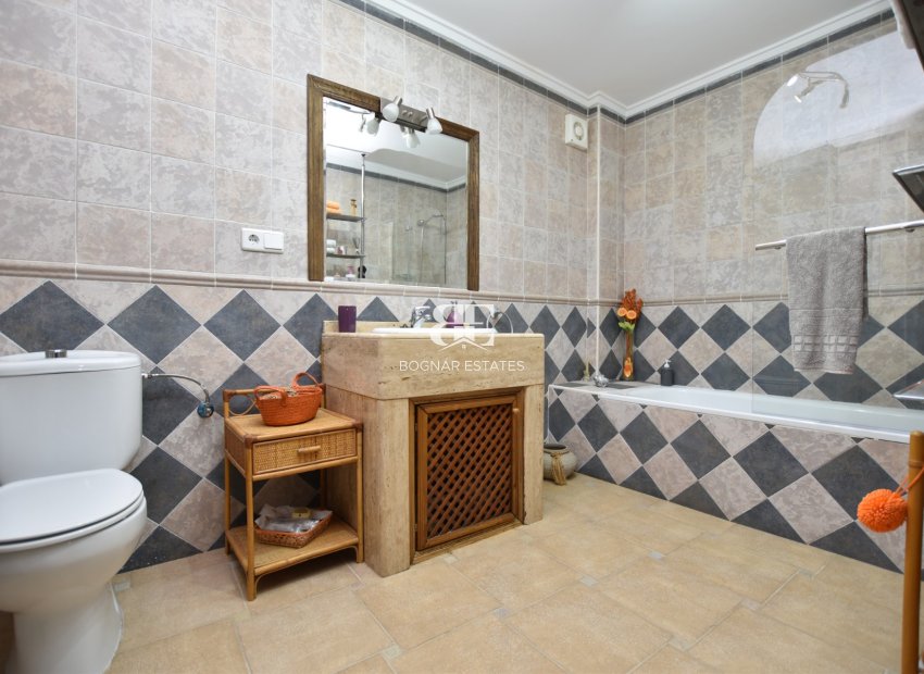 Herverkoop - Villa -
Algorfa - Montemar