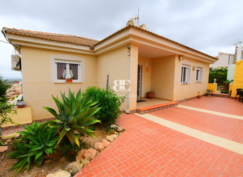Herverkoop - Villa -
Algorfa - Montemar