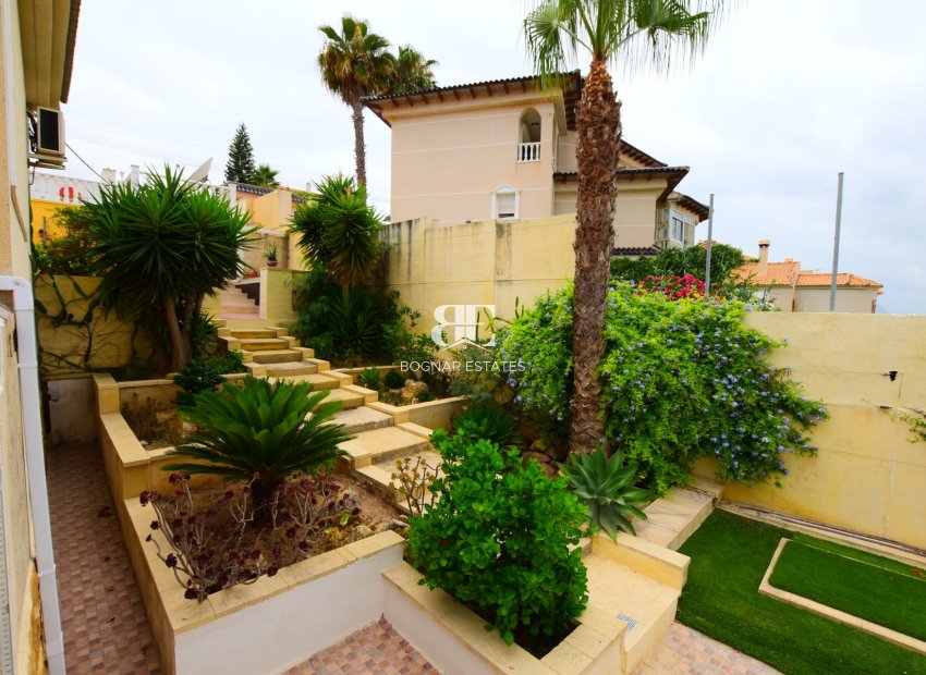 Herverkoop - Villa -
Algorfa - Montemar