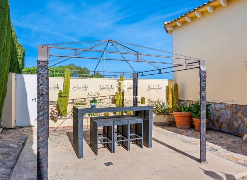 Herverkoop - Villa -
Algorfa - Montemar