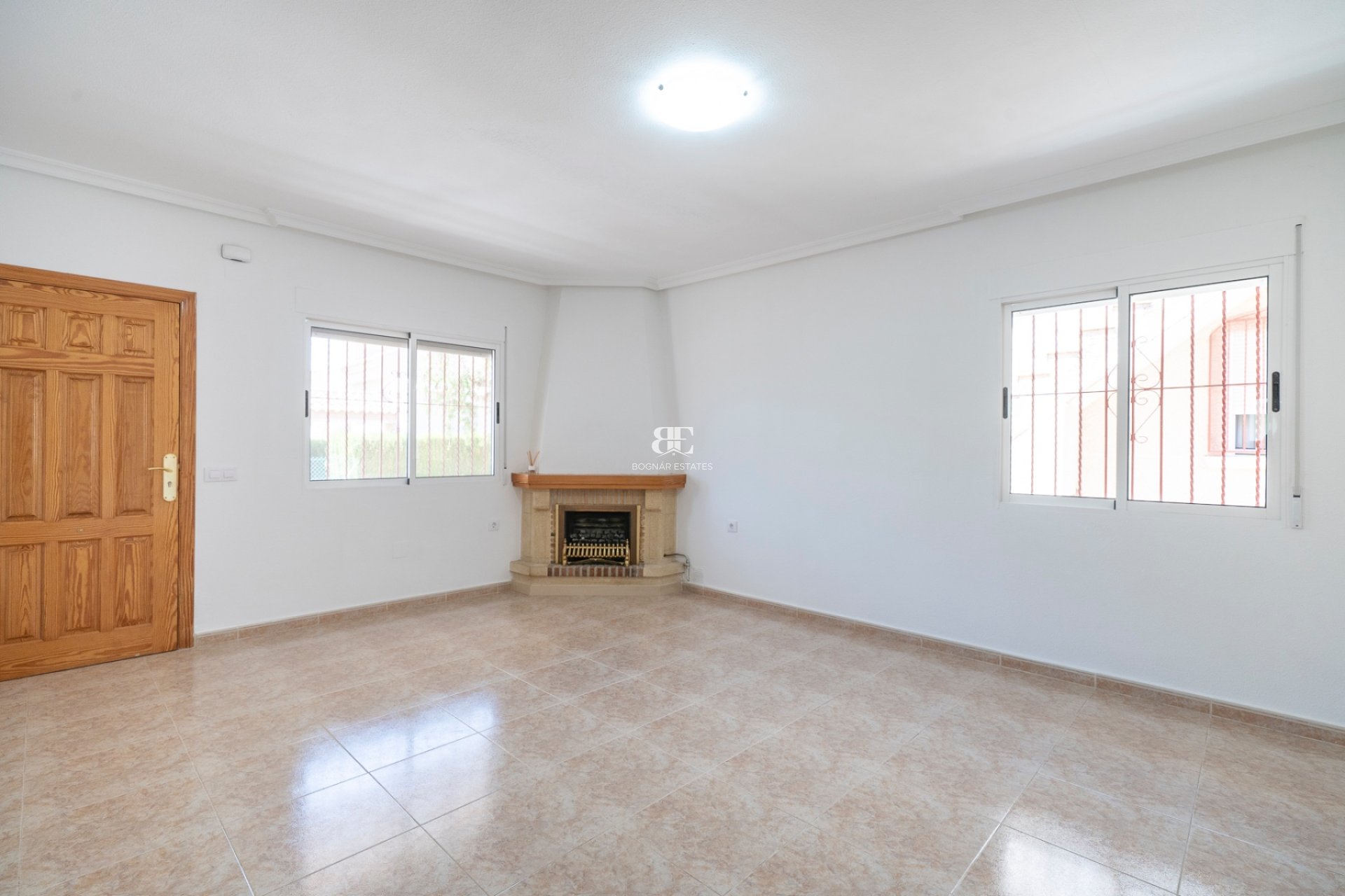 Herverkoop - Villa -
Algorfa