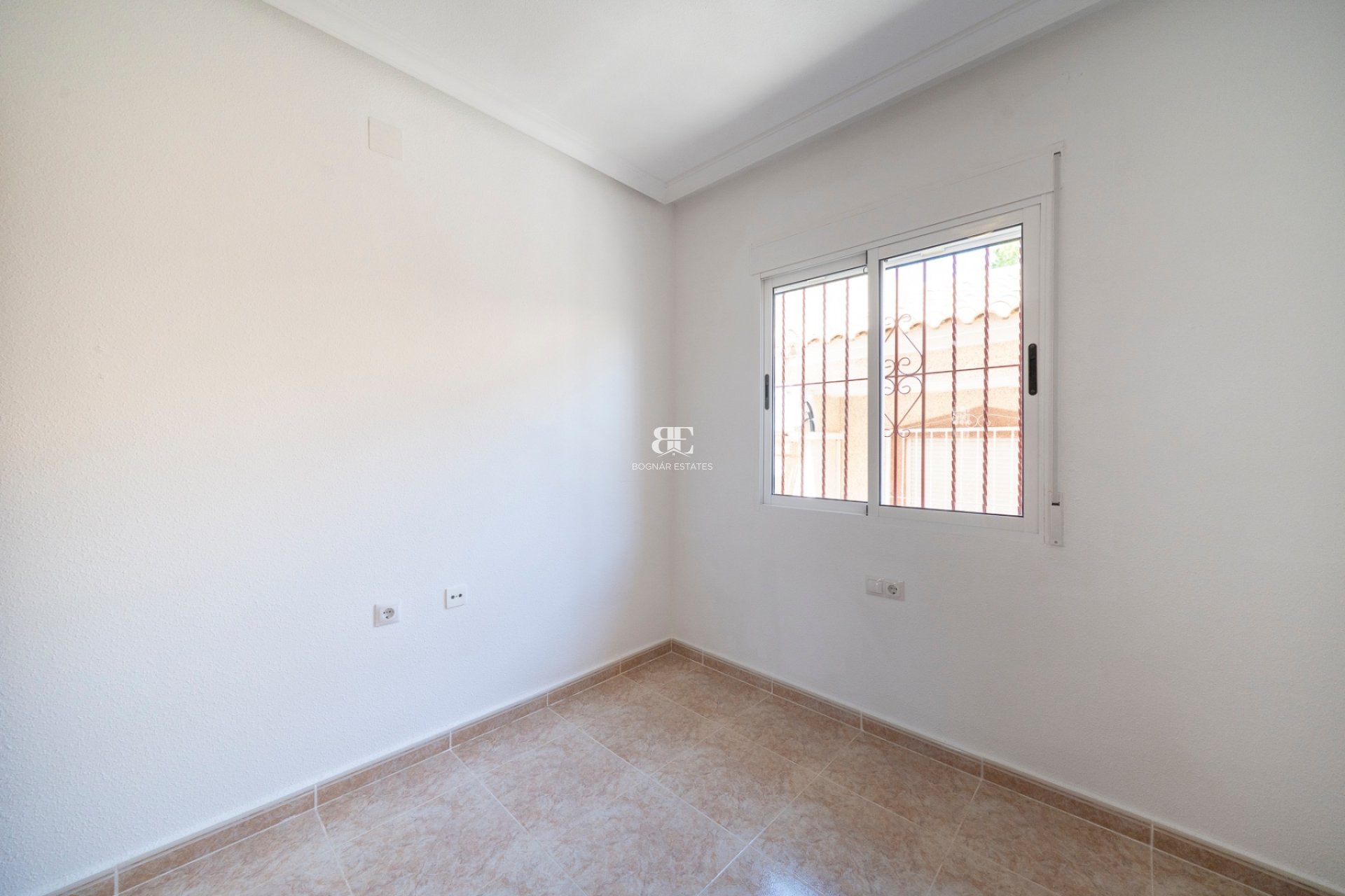 Herverkoop - Villa -
Algorfa