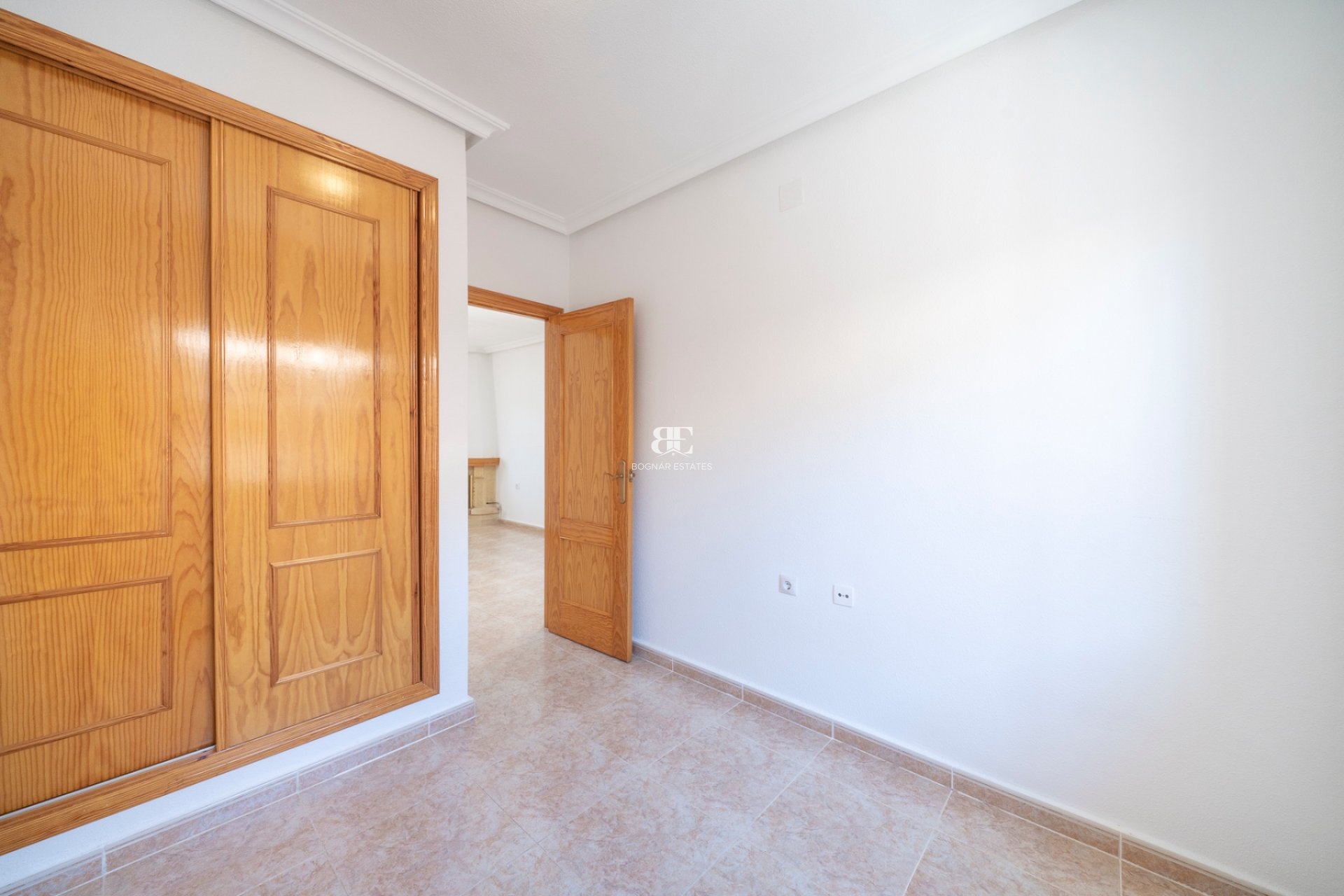 Herverkoop - Villa -
Algorfa