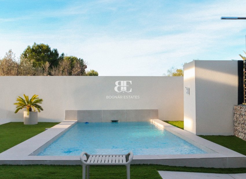 Herverkoop - Villa -
Alicante - Center