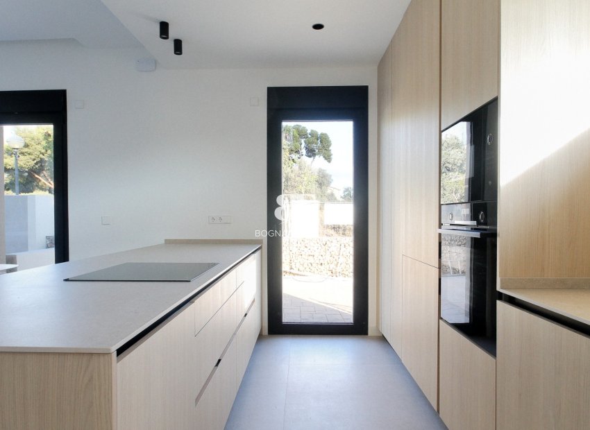 Herverkoop - Villa -
Alicante - Center